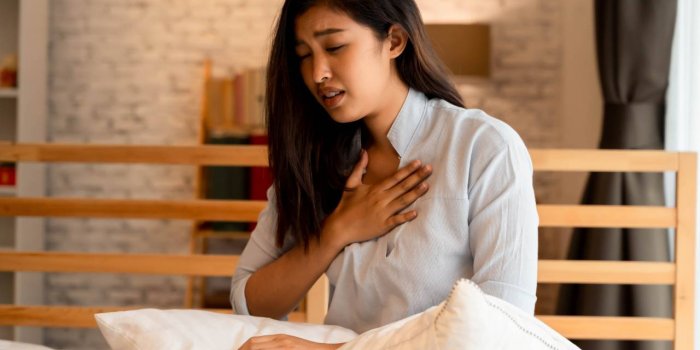 Covid long : 5 symptômes persisteraient plus longtemps chez les femmes