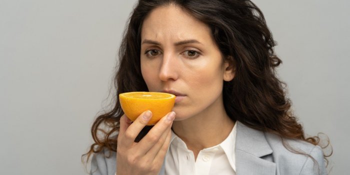 Covid : 5 "nouveaux" symptômes évoqués par un infectiologue