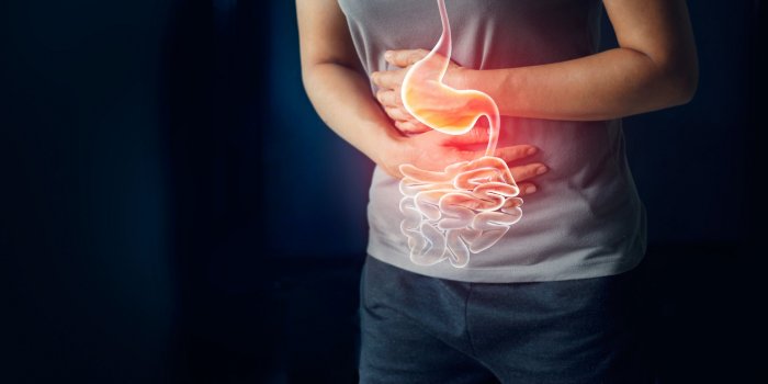 Goût métallique dans la bouche : les causes possibles
