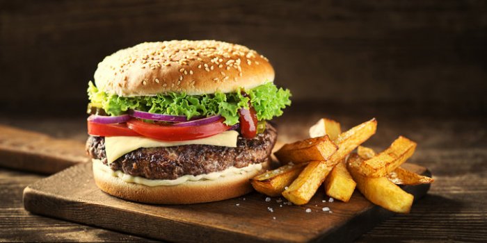 Les 25 aliments les plus caloriques selon un nutritionniste