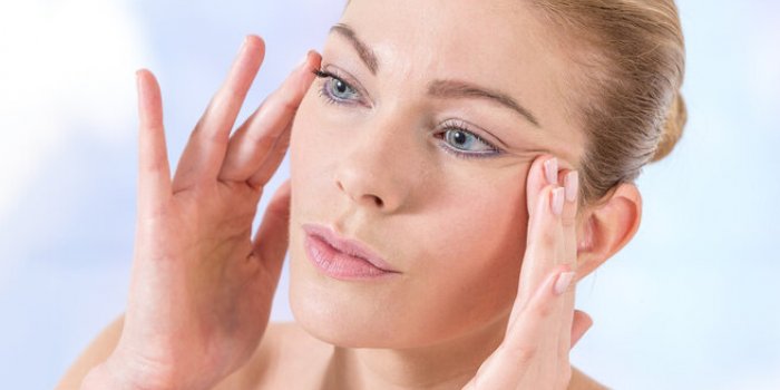 Auto-massage du visage : les bons gestes anti-fatigue