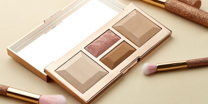 Le maquillage aprÃ¨s 50 ans : 7 astuces anti-Ã¢ge