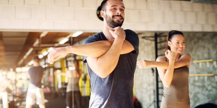 L'arthrose ne touche pas que les seniors : 7 moyens de la prÃ©venir avant 50 ans !