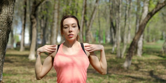 Les 7 exercices de Michel Cymes pour bien vous rÃ©veiller le matin, en 3 min chrono