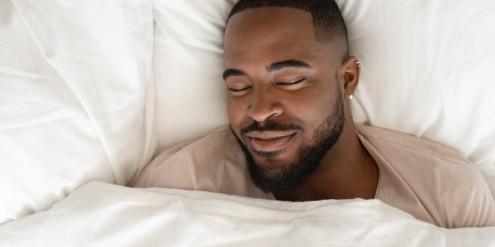 Ronflements : 5 astuces pour les arrÃªter