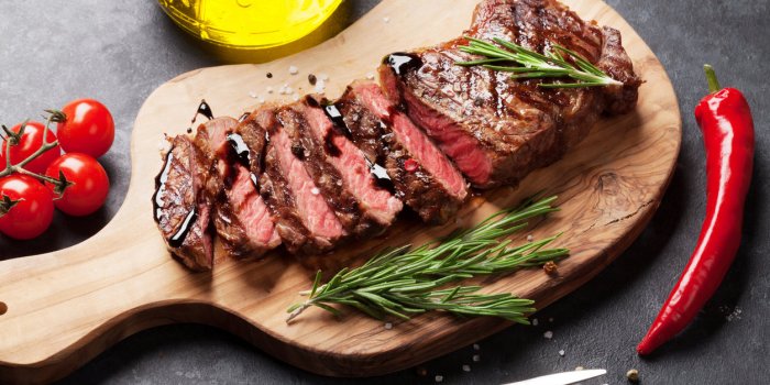 7 aliments cancérigènes que vous mangez tout l'été