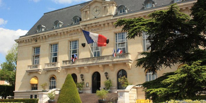 city hall aulnay-sous-bois france department of seine-saint-denis