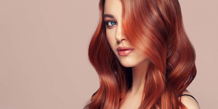Coloration capillaire : 5 couleurs qui rajeunissent en 2022