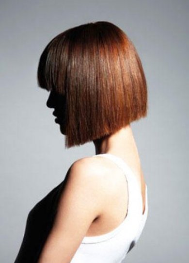 25 idées de coiffures spéciales cheveux raides