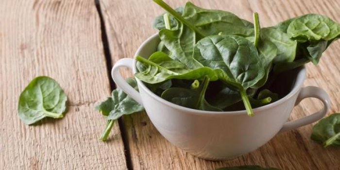 6 aliments qu'il ne faut pas manger crus