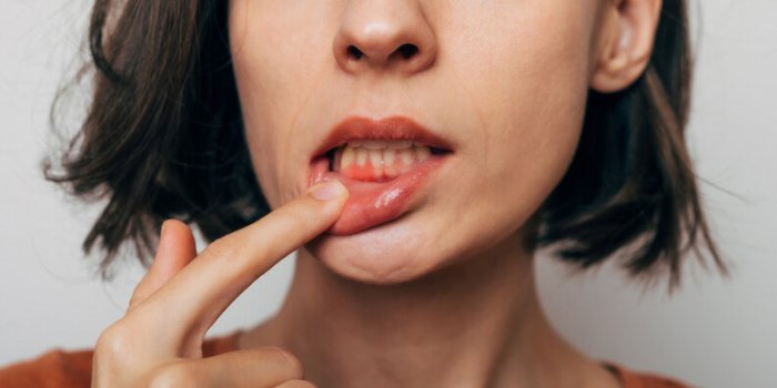 5 raisons pour lesquelles vous devez laver vos dents en entier