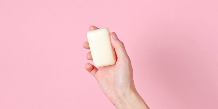 Vernis, détergents, shampoings⦠Ces produits nuisent à votre immunité