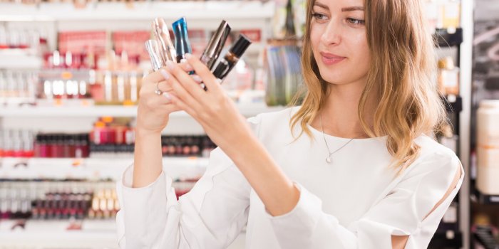 9 conseils dâun ophtalmo pour vous maquiller les yeux sans risque