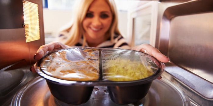 Micro-ondes : 9 erreurs Ã  bannir quand vous faites rÃ©chauffer vos aliments