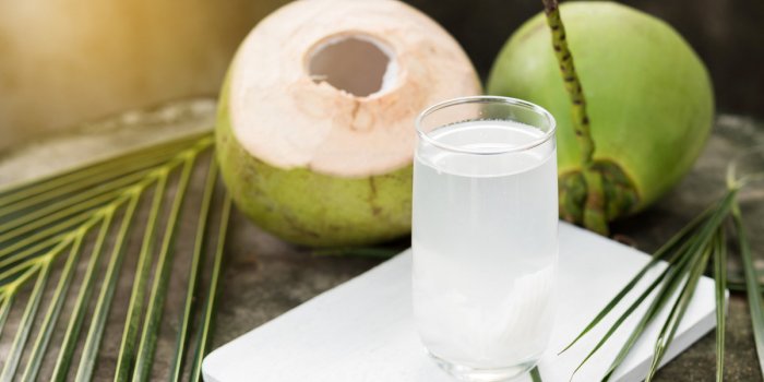 Les 7 bienfaits de lâeau de coco pour lâorganisme