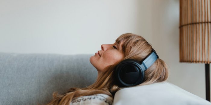 Crise dâangoisse, stress : 5 façons de sâapaiser, selon la science