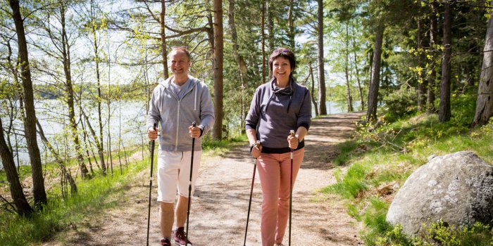 6 activités physiques à privilégier en été après 50 ans