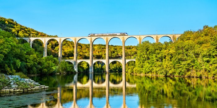 Covid : les variants BA.4 et BA.5 majoritaires dans ces départements