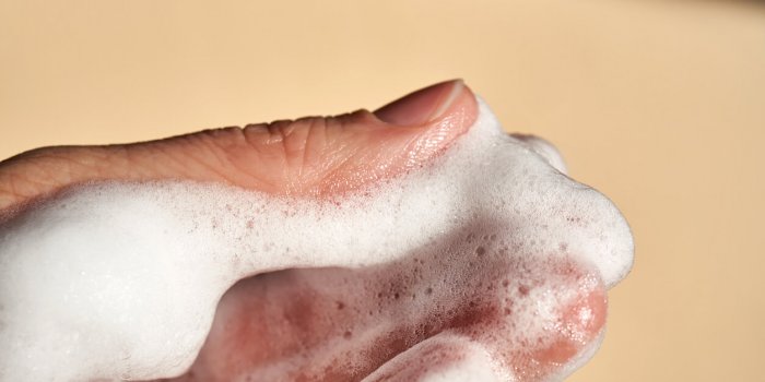 7 gestes de dermato à adopter dâurgence pour éviter peau sèche et eczéma en hiver