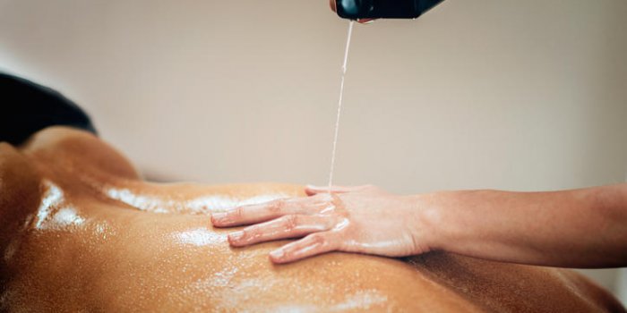 5 huiles essentielles aphrodisiaques