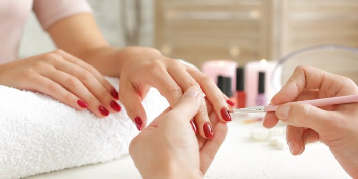 5 raisons pour lesquelles vos ongles se cassent