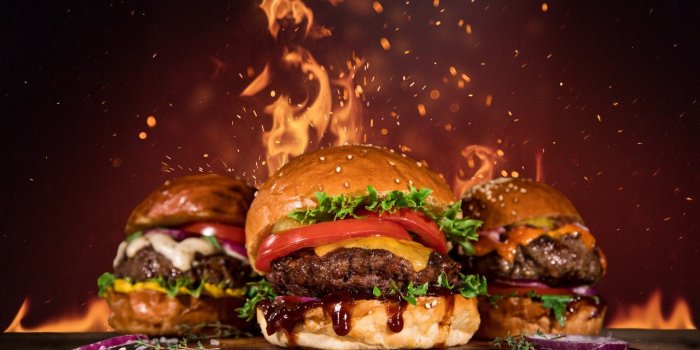 5 ingrédients improbables qu'ajoutent les fast-food à leurs plats