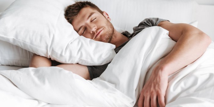  Je suis kinÃ©, voici l'oreiller que je vous conseille en cas de douleurs cervicales