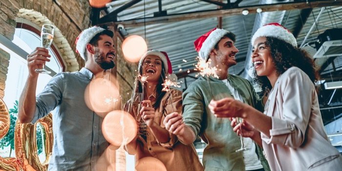 COVID-19 : 5 recommandations pour des fêtes de fin d'année sans risque