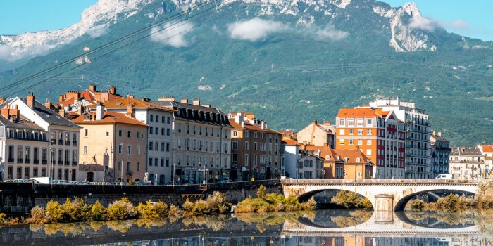 Covid-19 : les 12 villes où l'on compte le plus de cas