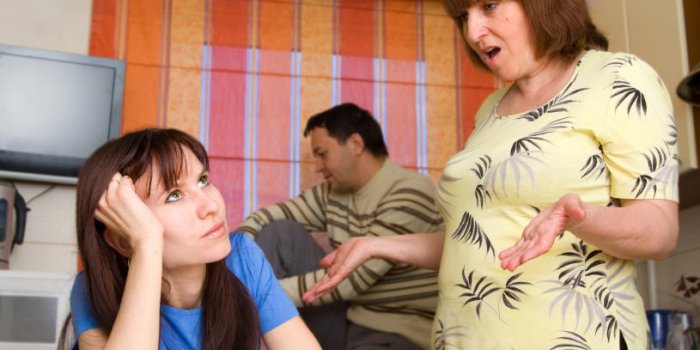 NoÃ«l : 8 erreurs Ã  ne pas faire Ã  table pour Ã©viter les disputes