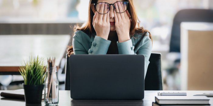 7 raisons pour lesquelles vous pouvez avoir des palpitations cardiaques et des maux de tête en même temps