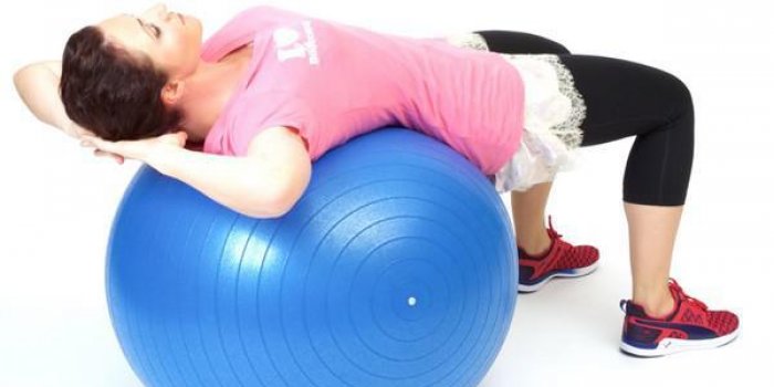 5 exercices faciles contre les seins qui tombent