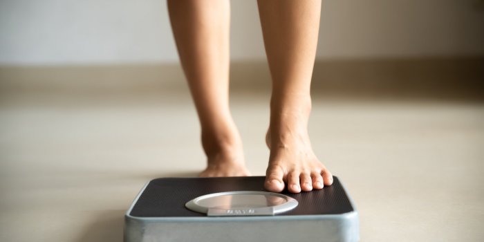 SirtFood Diet, ce régime décrié qui a fait perdre 45 kg à Adèle