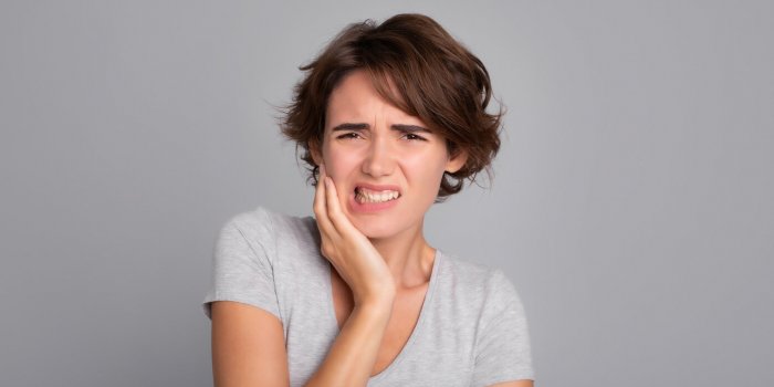Parodontite : 7 causes auxquelles on ne pense pas