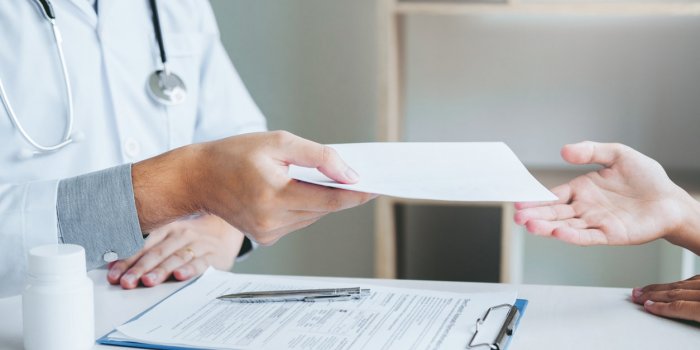 Vaccination anti-Covid : 5 choses Ã  apporter le jour du rendez-vous