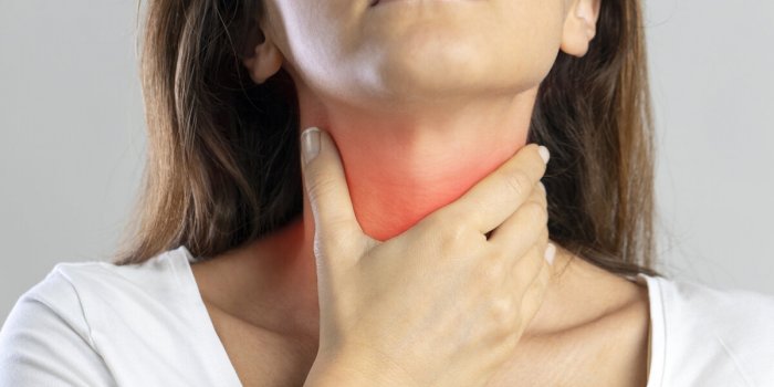 Vous vous rÃ©veillez avec une bouche sÃ¨che ? Voici ce que cela peut signifier