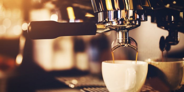 Caféine : 7 signes que vous buvez trop de café
