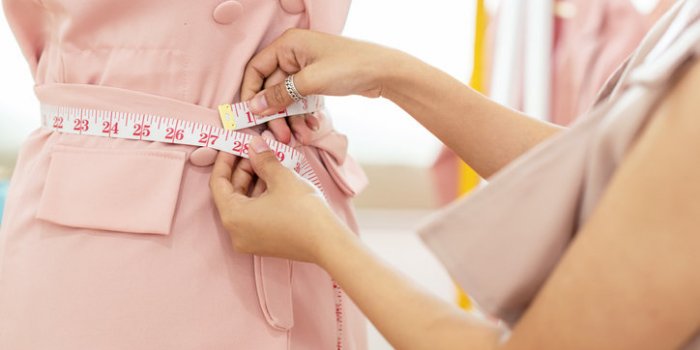 Ces vÃªtements qui nous vieillissent Ã  notre insu 