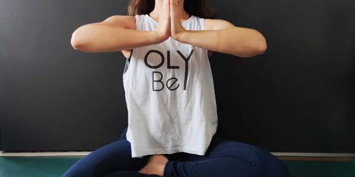 Cancer du sein : 5 postures de yoga pour renouer avec son corps