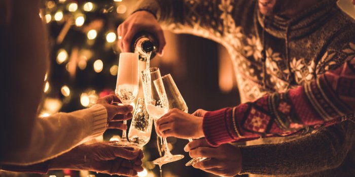 FÃªtes : 5 conseils de Michel Cymes contre les brÃ»lures d'estomac