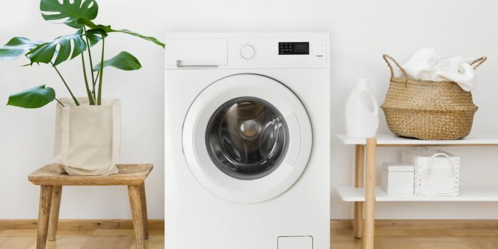 Frigo, machine à laver, micro-ondes : comment bien nettoyer ses appareils ménagers ?