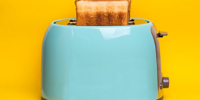 Frigo, machine à laver, micro-ondes : comment bien nettoyer ses appareils ménagers ?