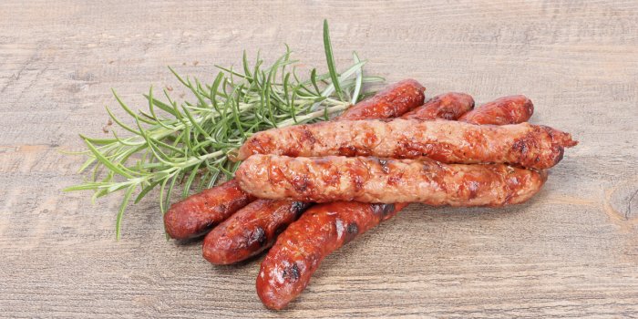 Chipolatas, merguez et vÃ©gÃ©tales : les pires marques de saucisses Ã  griller selon 60 millions de consommateurs