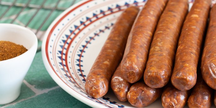 Chipolatas, merguez et vÃ©gÃ©tales : les pires marques de saucisses Ã  griller selon 60 millions de consommateurs