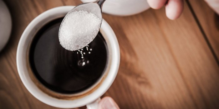 Café : 5 mauvaises habitudes qui font grossir en le buvant