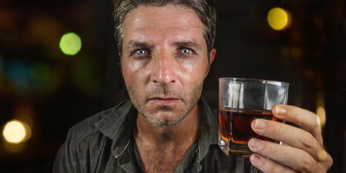 7 signes que la limite de consommation d'alcool est dÃ©passÃ©e