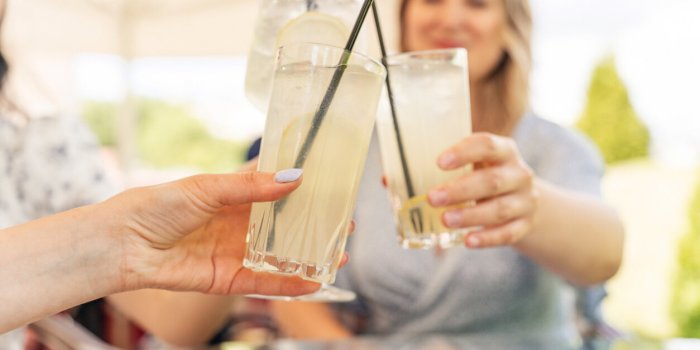 8 boissons à remplacer pour perdre la graisse abdominale !Â
