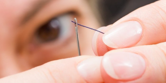 Laque pour cheveux : 10 utilisations étonnantes qui simplifient le quotidien