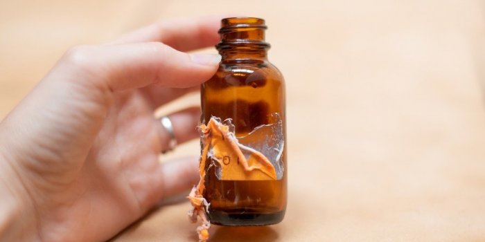 Laque pour cheveux : 10 utilisations étonnantes qui simplifient le quotidien