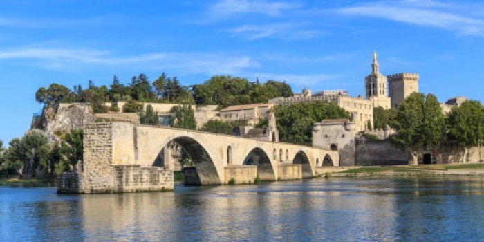 Covid : des déprogrammations d'opération sont à redouter en janvier